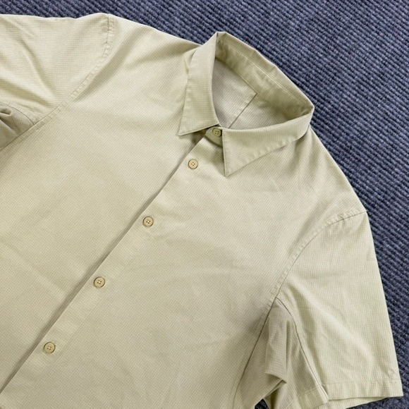 Lululemon Other - Lululemon Men Large Short Sleeve Button Up Tech Shirt Green Grid Ripstop READ